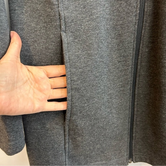 Lands End SoftShell Hooded Grey Jacket Size XS - Picture 10 of 12